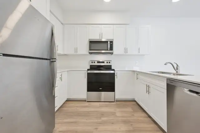 4 Bedroom Unit Available July 1