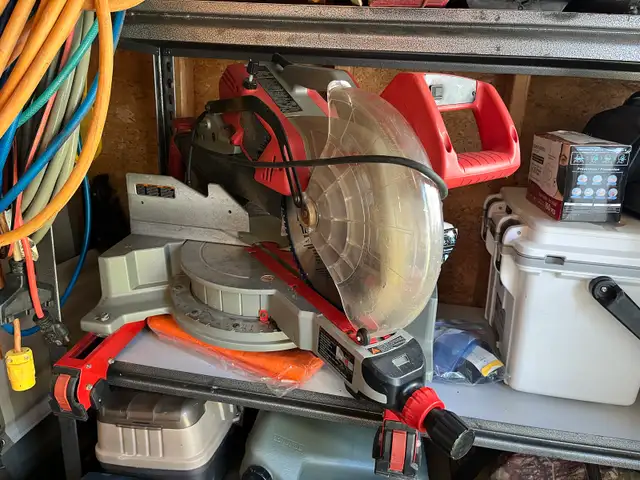 Milwaukee 12-inch Sliding Compound Miter Saw