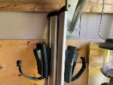 Thule Cargo Carrier and Thule Aero Bars - Photo 2