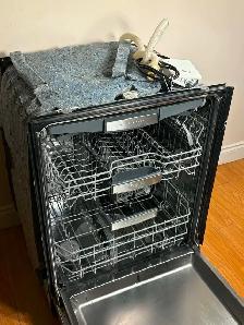 Bosch 800 Series Stainless Steel Dishwasher – SHX7PT55UC - Photo 8