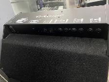 Traynor DW10 200 Watt Drum/Keyboard Amp - Photo 3