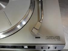 Fisher Turntable - Photo 2