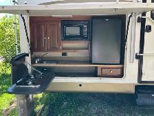 32 ft Forest river Rockwood camper trailer - Photo 6