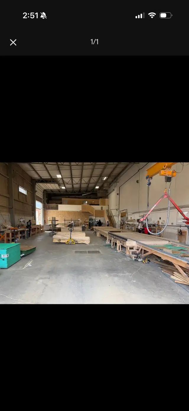 prefab shop looking for night Forman