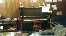 PIANO TO GIVE AWAY - VERY DAMAGEDYUT BUT NICE PIANO