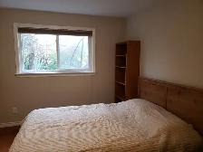Large Room for Rent in Mississauga - Photo 2