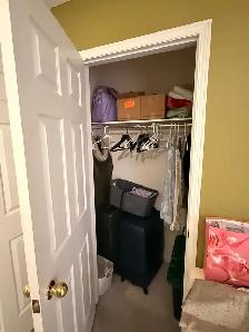 Bright & Spacious Bedroom for Rent – Available August 1 - Photo 2