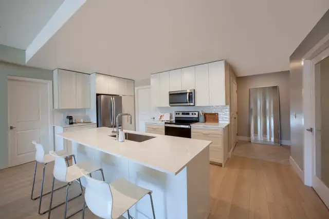 New 3 Bdrm.    Den Penthouse for Rent in Parks of West Bedford!