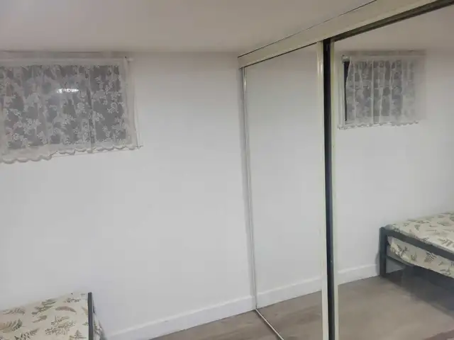 ROOM FOR RENT (Private)