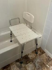 Tub transfer bench for bathtub