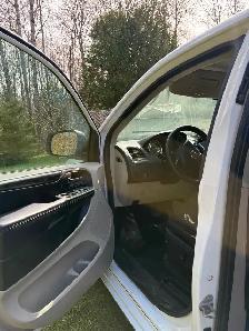 Dodge Grand Caravan SXT - Photo 5