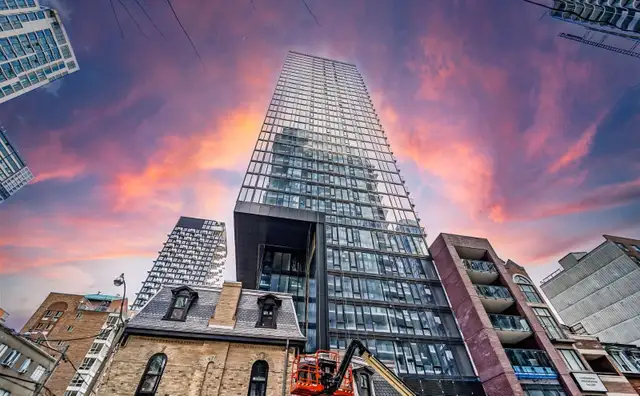 2 Bed 2 Wash Condo For Rent In Toronto