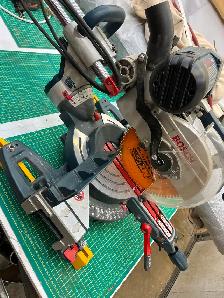 Bosch miter saw - Photo 8