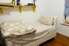 Room for rent Dufferin and Bloor