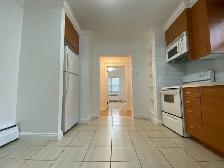 3 1/2 Renover, Chauffer Situer au coeur de la ville - Photo 3