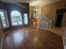 Bright & Spacious 2-Bedroom Main Floor Suite in Matt Berry - Photo 4