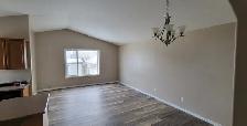 Spacious Duplex for rent in Deer Valley Leduc! - Photo 3