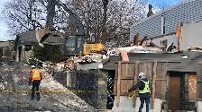 Construction demo - Photo 4