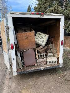 Need Junk Gone in Diamond Valley? - Photo 3