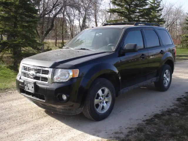 2012 Ford Escape XLT AWD with safety