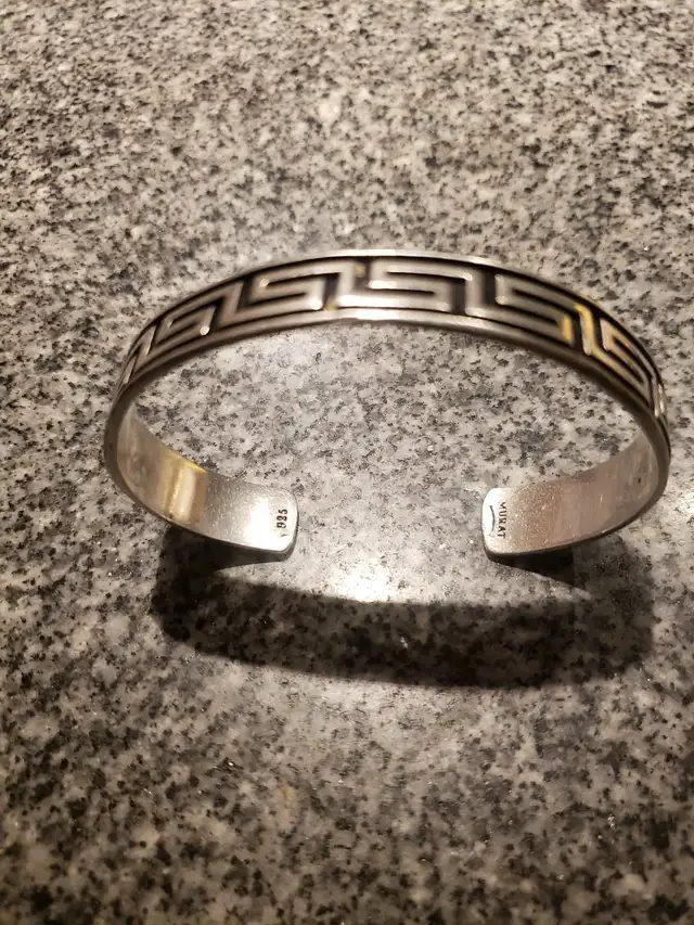 Bracelet Argent massif 925, en bonne état comme neuve