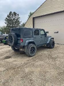 Jeep Wrangler - Photo 3
