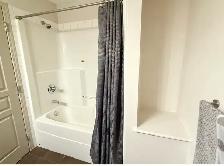 1 Room available in beautiful house - Photo 4