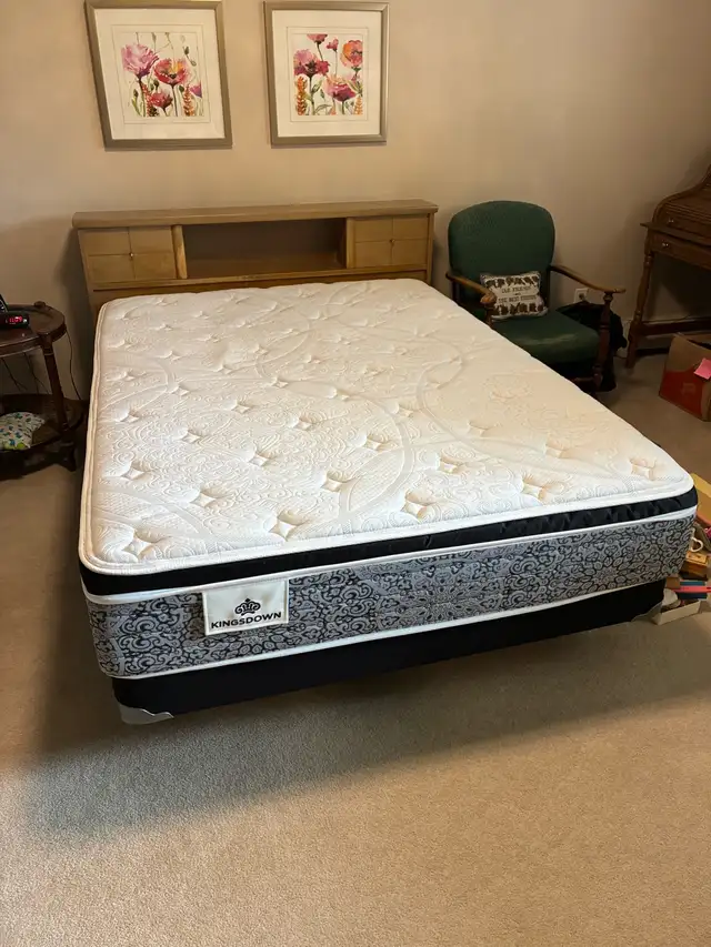 Double/Full Sized Bed