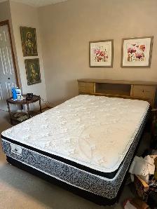 Double/Full Sized Bed - Photo 3
