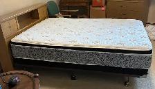 Double/Full Sized Bed - Photo 5