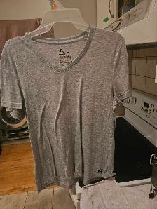 grey top