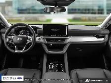 2026 Ford Explorer Active 200A EQUIPMENT GROUP ACTIVE 4WD TRIM - Photo 22