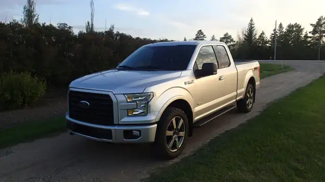 2015 Ford F150 XLT 4x4 /FX4