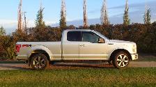 2015 Ford F150 XLT 4x4 /FX4 - Photo 3