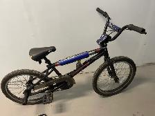 GT BMX Bike - Photo 10