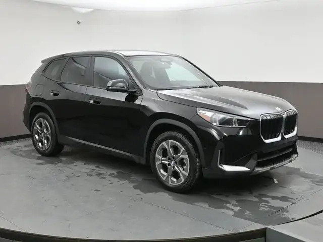 2025 BMW X1 xDrive28i PREMIUM ESSENTIAL PACKAGE, PANORAMIC MOONR
