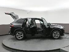 2025 BMW X1 xDrive28i PREMIUM ESSENTIAL PACKAGE, PANORAMIC MOONR - Photo 52