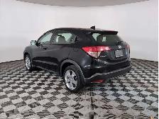 2016 Honda HR-V HR-V AWD | Low Mileage - Photo 3