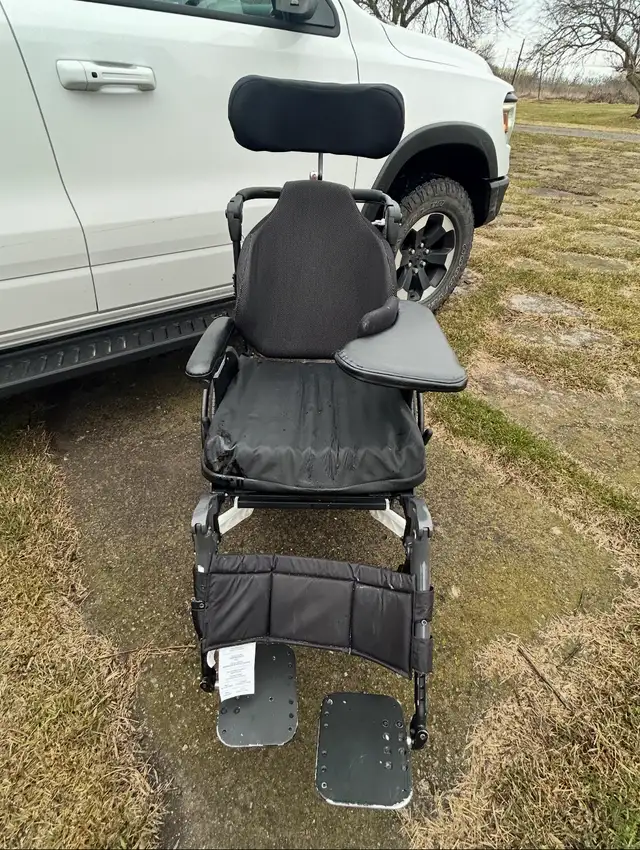 Wheelchair DELIVERY AVAILABLE