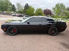 2022 Dodge Challenger R/T Fast 6-Spd Std! Backup Camera! - Photo 4