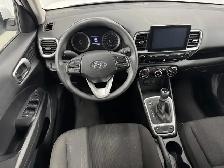 Hyundai Venue Essential 2021 à vendre - Photo 12