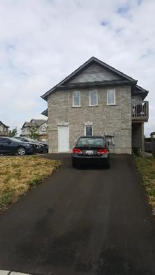 Large clean 2 BR apartment (not basement) Ira Needles/University