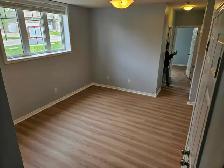 Large clean 2 BR apartment (not basement) Ira Needles/University - Photo 2