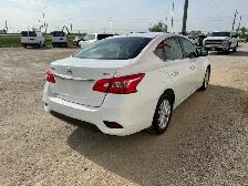 2019 Nissan Sentra SV - Photo 4