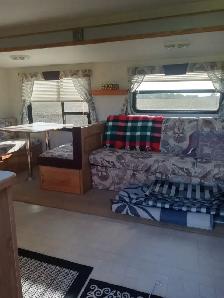 2004 Fleetwood Prowler 250RKS for sale - Photo 2