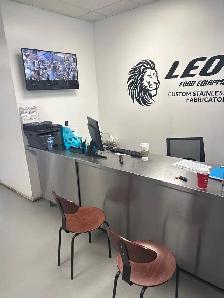 Receptionist