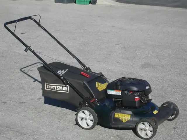 3 IN 1 GAS POWER 21' BRIGGS & STRATON 6.75HP/190CC LAWNMOWER!