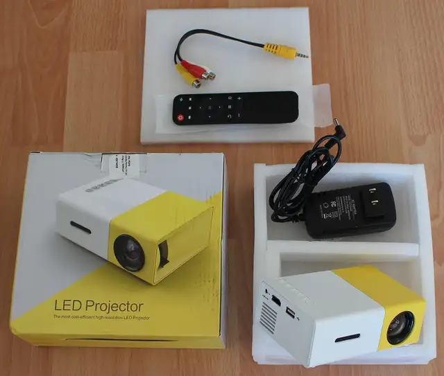 Mini Projector, Portable 1080 HD LED Projector.