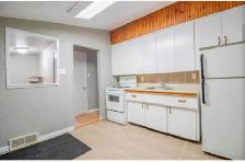 House for rent - Photo 3