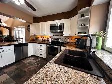 Beautiful home in Whitecourt AB - Photo 3
